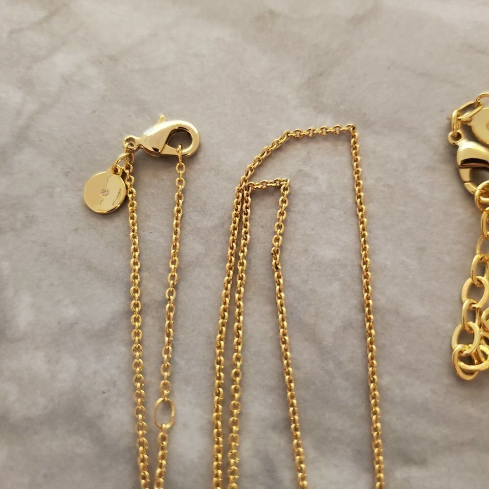 ✨ Stella and Dot Mother of Pearl Fortuna Set Charm Pendant Minimalist Necklace ✨ - Picture 2 of 10